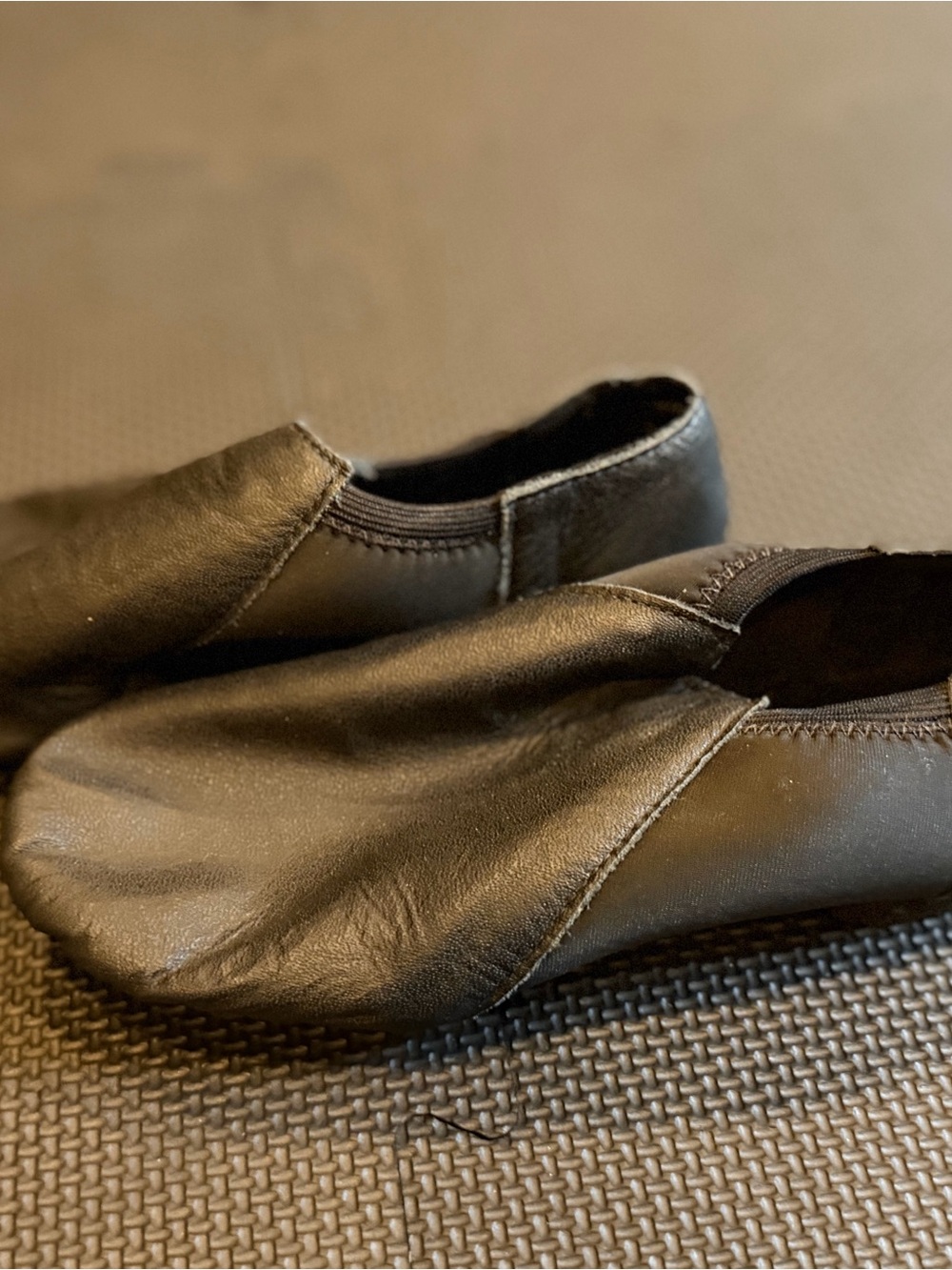 Black Leather Slip-On Jazz Dance Shoes